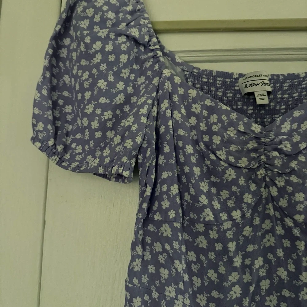 & OTHER STORIES Floral Print Puff Sleeve Midi Dress In Blue W White flowers - Picture 5 of 7